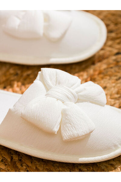 LC Waikiki Fiyonk Desenli Kadın Ev Terliği