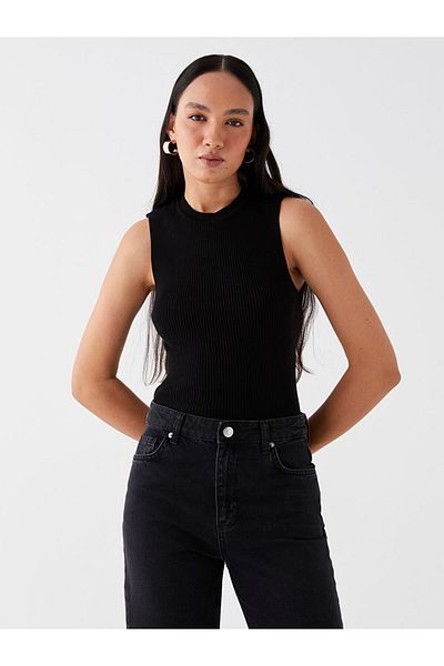 LC Waikiki Crew Neck Plain Crop Dámské úplety pro sportovce