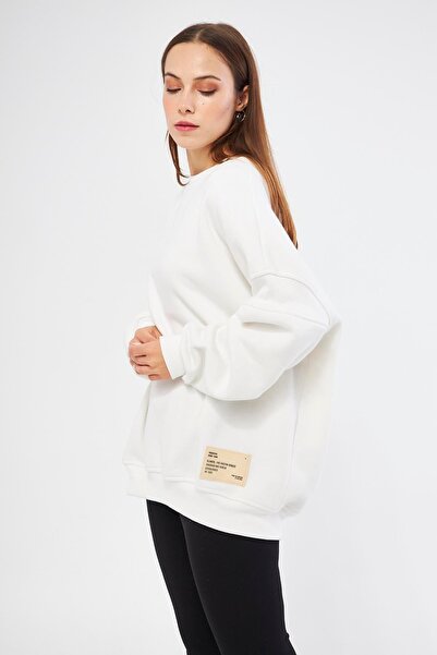 Chandraswear White Women's Oversize Back Zipper Sweatshirt - Fame