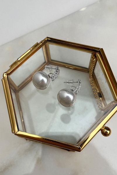 Modex Shuttle Stone Pearl Earrings