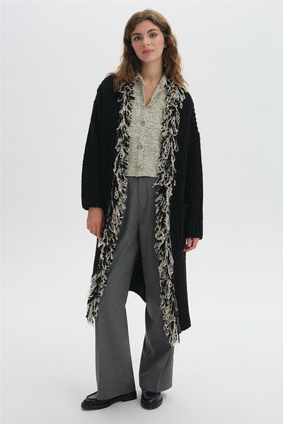 SHERIN Black Long Tasseled Sweater Cardigan