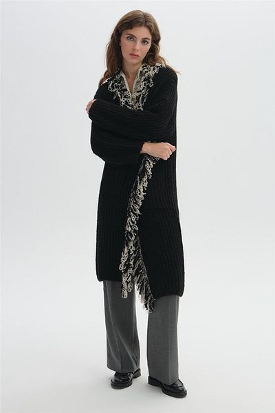 SHERIN Black Long Tasseled Sweater Cardigan