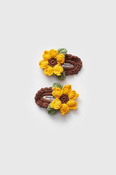 Magu Knitted Flower Buckle Set of 2