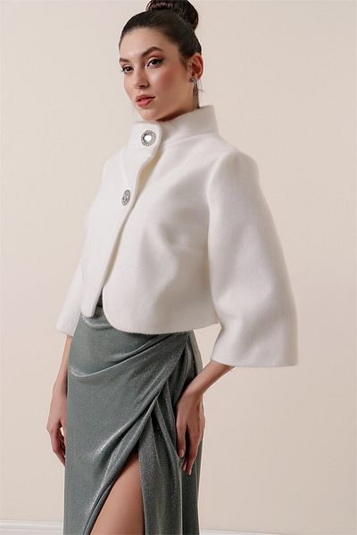 By Saygı Jachetă de blană Bolero din puf thailandez, căptușită în interior cu două nasturi