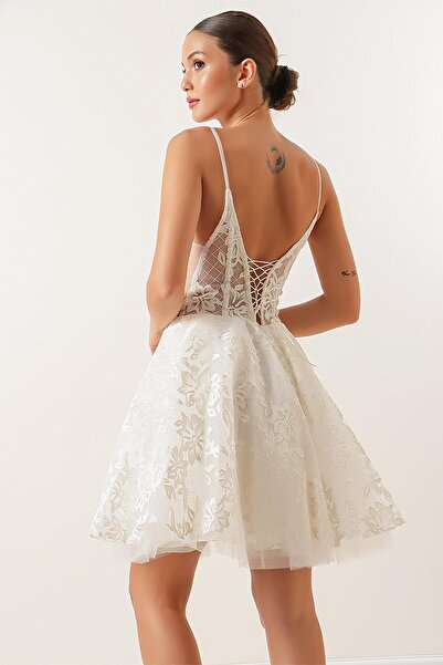 By Saygı Průsvitné krátké tylové šaty s provazovou podšívkou