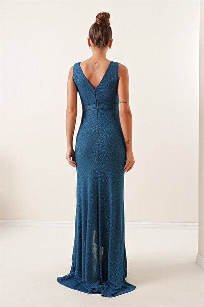 By Saygı Dvouřadé šaty s výstřihem na přední straně