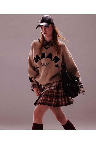 Twist Colorblock Sweater with Applique