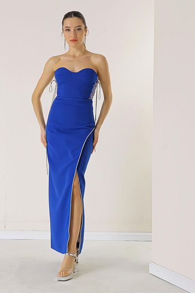 By Saygı Wickelkleid aus Drahtkrepp mit seitlichem Kettenrock