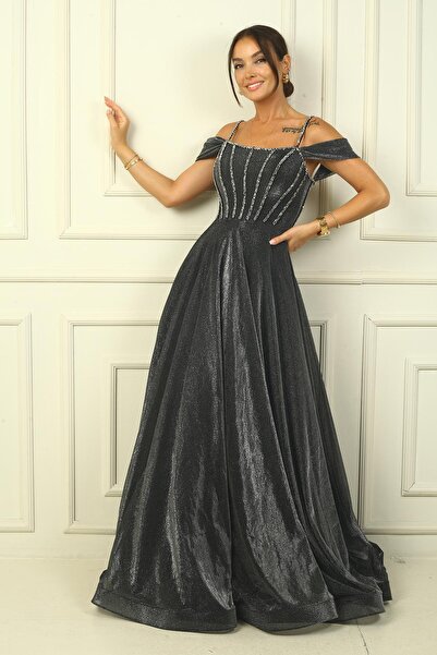 By Saygı Dlouhé šaty s třpytivými korálky s nízkým rukávem