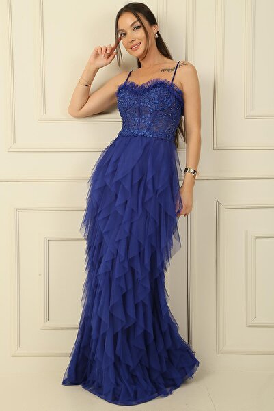 By Saygı Φόρεμα από μακρύ τούλι με λουράκι από χάντρες με στράπλες