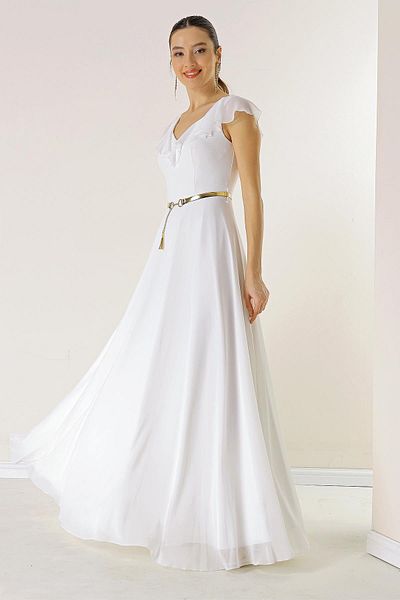 By Saygı Langes Chiffonkleid mit Volantkragen und Gürtel an der Taille