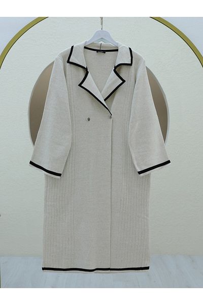 Modamorfo Long Knitwear Cardigan with Snap Pockets on the Front -Cream
