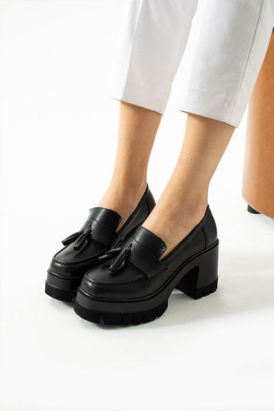 akemens stand Women's shoe