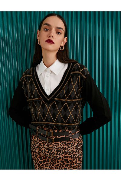 Koton Rautenmuster-Strickpullover mit V-Ausschnitt und Kaschmirstruktur