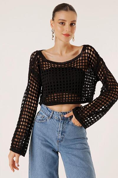 By Saygı Hole Crop Sweater