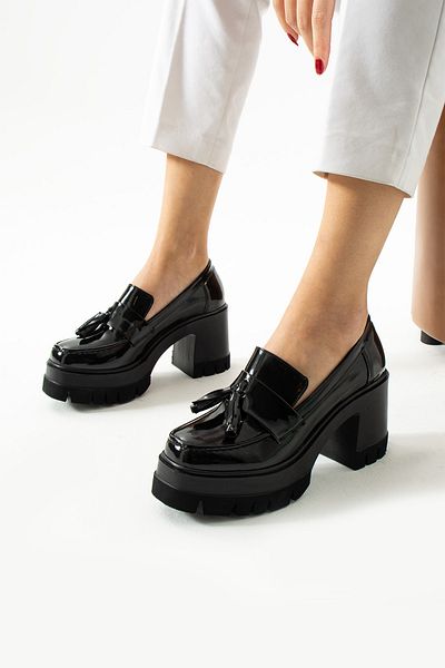 akemens stand Women's Corcık - Heels and Tassels