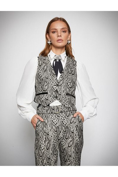 Koton Melis Ağazat X - Velvet Detailed Patterned Crop Vest