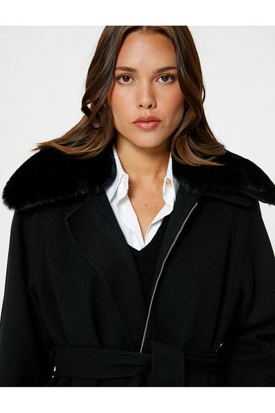 Koton Παλτό από Faux Fur Stamp - Φερμουάρ με αποσπώμενη ζώνη και τσέπες