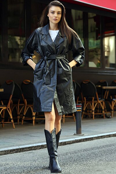 Vivika Kadın Ceket Yaka Düğmeli Kuşaklı Diz Altı Boy Suni Deri Trençkot