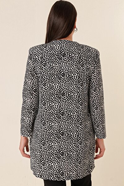 By Saygı Σετ με δύο μεγάλους μεγέθους με καρφίτσα με λεοπάρ γιακά