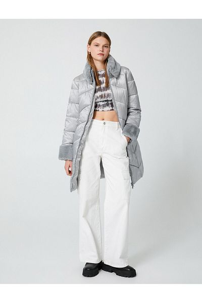 Koton Lange Pufferjacke mit Gürtel, Kunstpelzdetail und Taschen