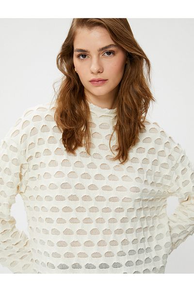 Koton Durchbrochener Pullover mit Stehkragen und entspannter Passform