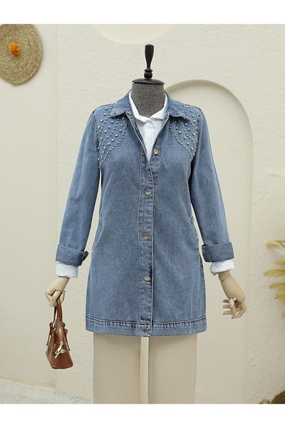 Modamorfo Eisblaue Jeansjacke – Knopfleiste und Taschen, große Steindetails