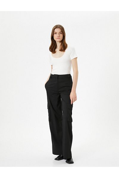 Koton Μίγμα βισκόζης με κοντό μανίκι U-Neck - Basic Body