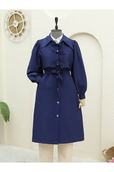 Modamorfo Trenchcoat mit Knopftasche und Schnürung vorne