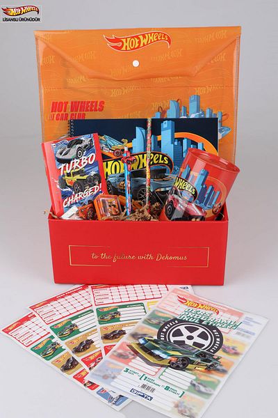 HOT WHEELS Yenii Season Licensed Hot Wheels - "Snap File" Stationery Set