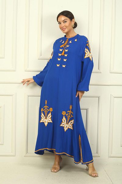 By Saygı Rochie lungă din viscoză pentru femei - guler cu șireturi, broderie fluture și mâneci elastice