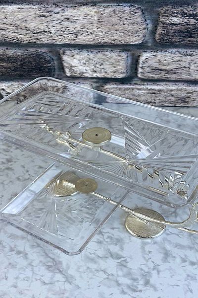 MAY HOME Silver Madlen Rectangular Presentation Rack & 2-Tier Glass Plate Presentation Rack
