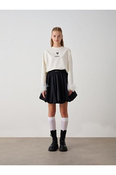 Zekids Детска блуза с ръкави с пухкави краища за момичета