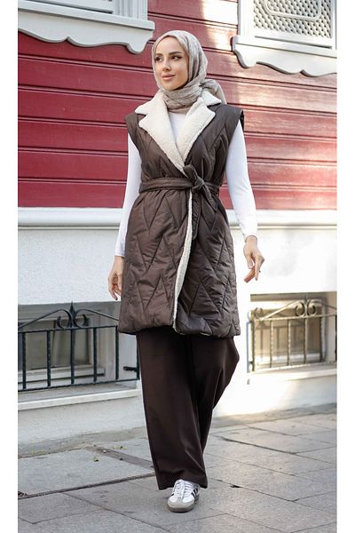 Pamuk Butik Women's Fur Detailed Quilted Vest