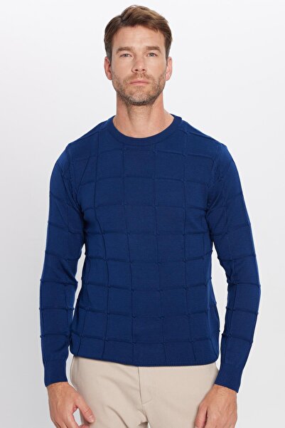 Tudors Μπλε πλεκτό πουλόβερ ανδρικής λεπτής εφαρμογής με τετράγωνο σχέδιο με λαιμόκοψη