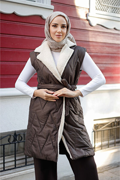 Pamuk Butik Жіночий пуховик з хутром та деталями