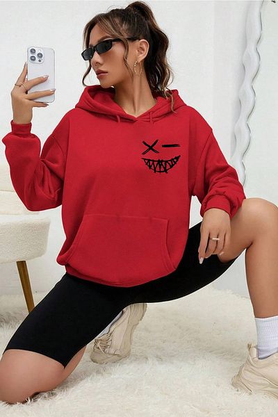 mw memowear Унисекс суитшърт с принт на усмивка в червен цвят
