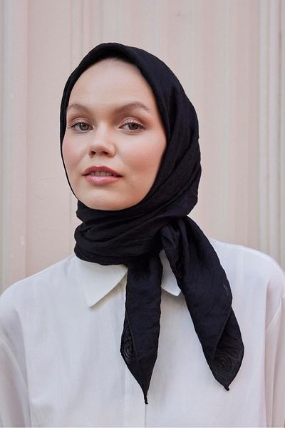 Şalland Black Viscose Jacquard Scarf