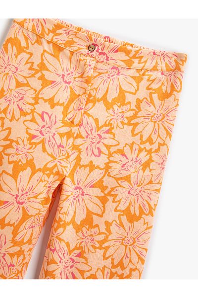 Koton Hose aus Leinen mit ausgestelltem Bein und Blumenmuster