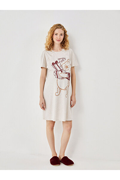 LC Waikiki Bisiklet Yaka Winnie the Pooh Baskılı Hamile Gecelik