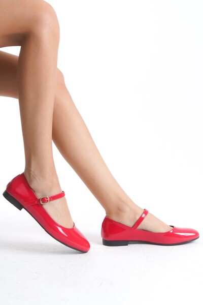 Ayakkabı Podyumum " AÇELYA " Babet Kırmızı Rugan Yuvarlak Burunlu Kapalı Baretli Düz Taban Ortepedik Yeni Sezon