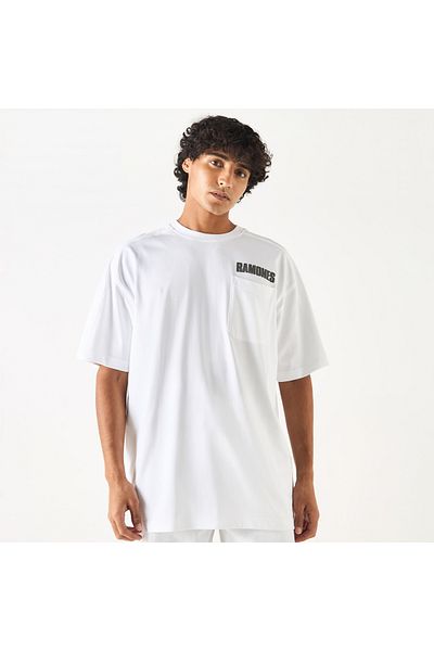 SP Characters Ramones Print Crew Neck T-shirt with Short Sleeves and Chest Pocket