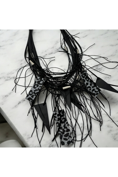 AGG TASARIM قلادة جلدية سوداء مهدب ليوبارد