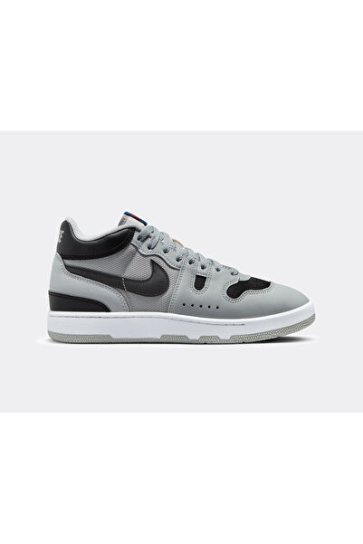 Nike ATTACK QS SP