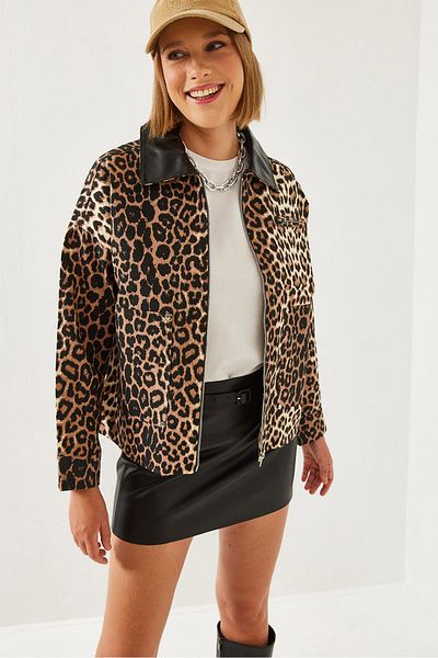 Bianco Lucci Women's Leopard Print Collar Leather Detailed Coat 60351236
