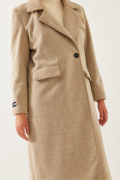 Bianco Lucci Women's Sleeve Crest Detail Long Stamp Coat 2496 60261001