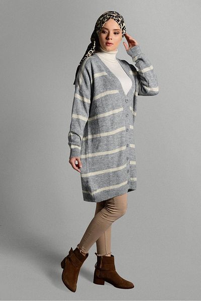 TRENDTESETTÜR Women's Gray Striped Button Detailed Cardigan 3865