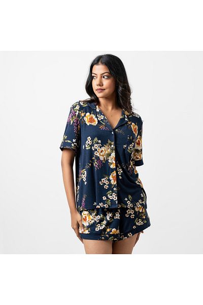 Aadaraya Aadaraya All-Over Floral Print Shirt and Elasticated Shorts Set