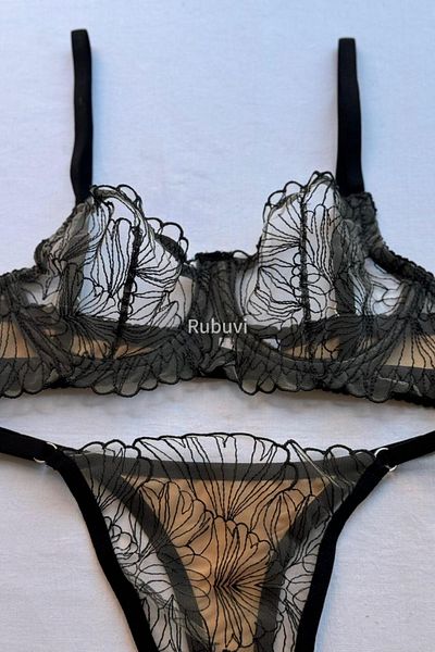 Rubuvi Alya Women's Floral Print Lace Brode Panty and Bra Set