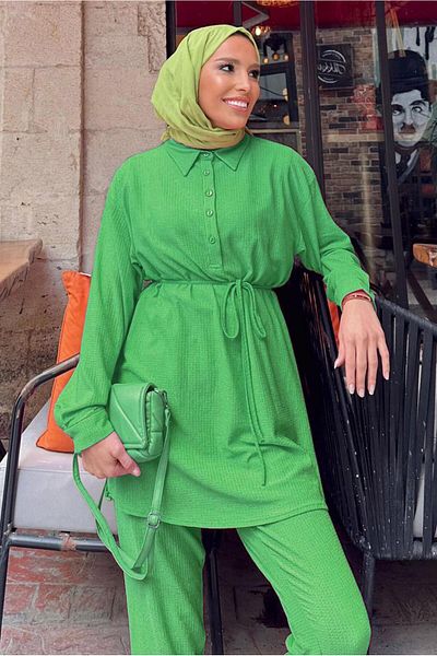 TRENDTESETTÜR Green Benetton γυναικείο κοστούμι - Παντελόνι με λεπτομέρεια κουμπιού και ζώνη T 55014